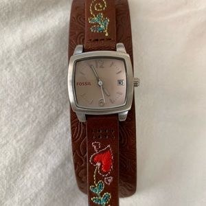 •••FOSSIL WATCH•••